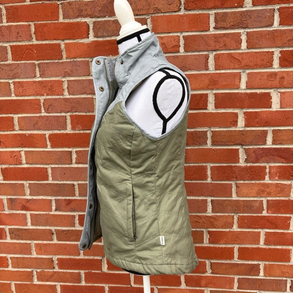Magellan Outdoors Classic Fit Zip Button Front Green Grey Vest Womens Small - Picture 3 of 6